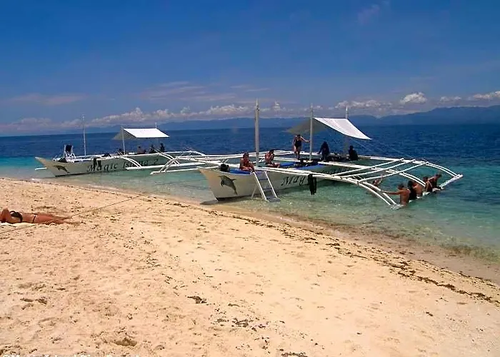 Magic Island Dive Resort 3*
